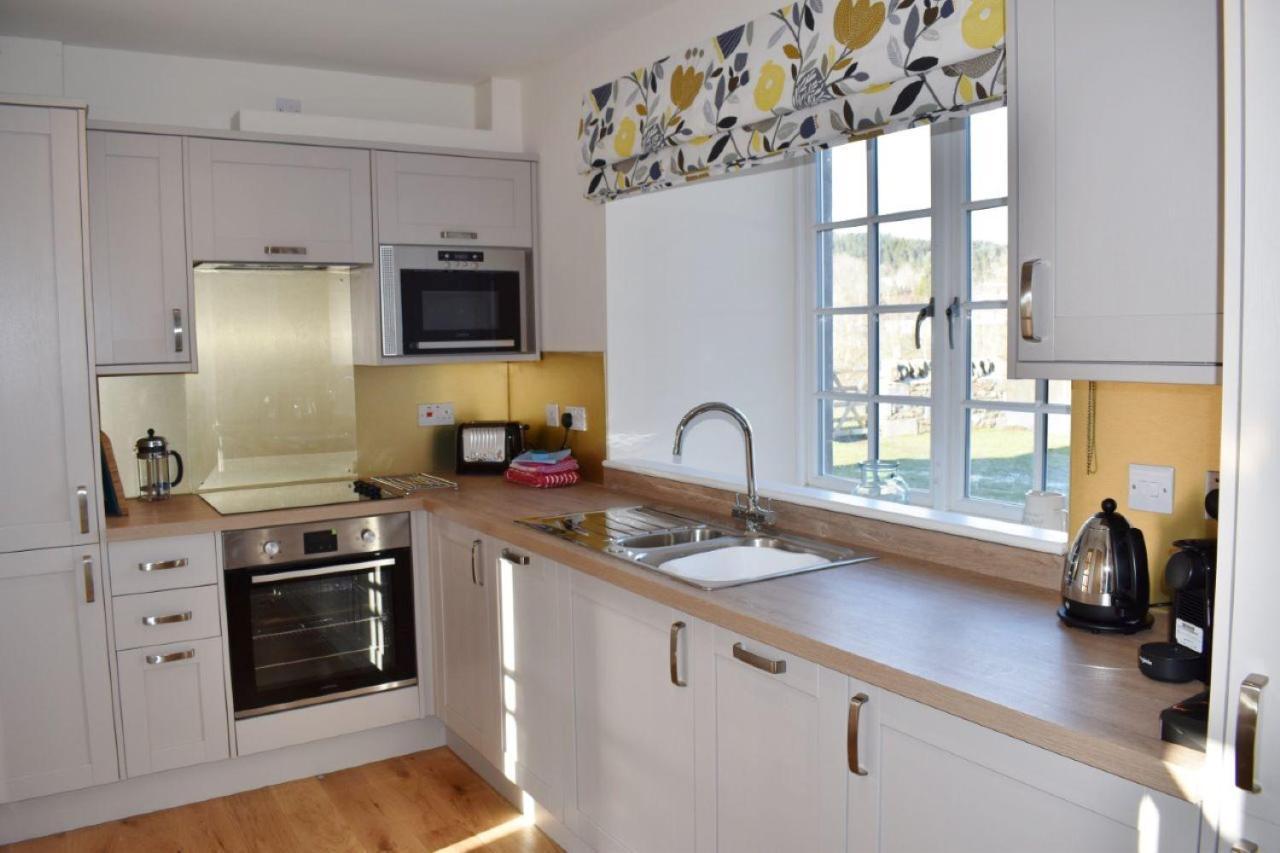 Osprey Cottage, Port O Tay Питлохри Екстериор снимка